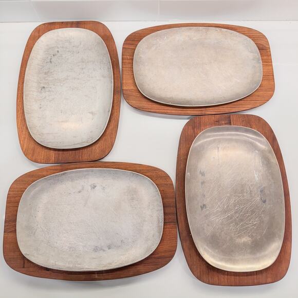 Set of 4-1960s MCM Gladmark of Burbank CA-Sizzler Plate Sets-Teak and Aluminum - Picture 8 of 9